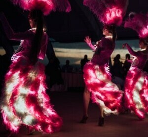 Танцы в световых костюмах QUINTESSENCE. Номер RIO! WOW!