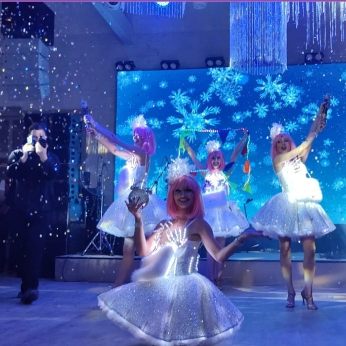 Световое шоу QUINTESSENCE с номером В СИНЕМ МОРЕ на новогоднее мероприятие